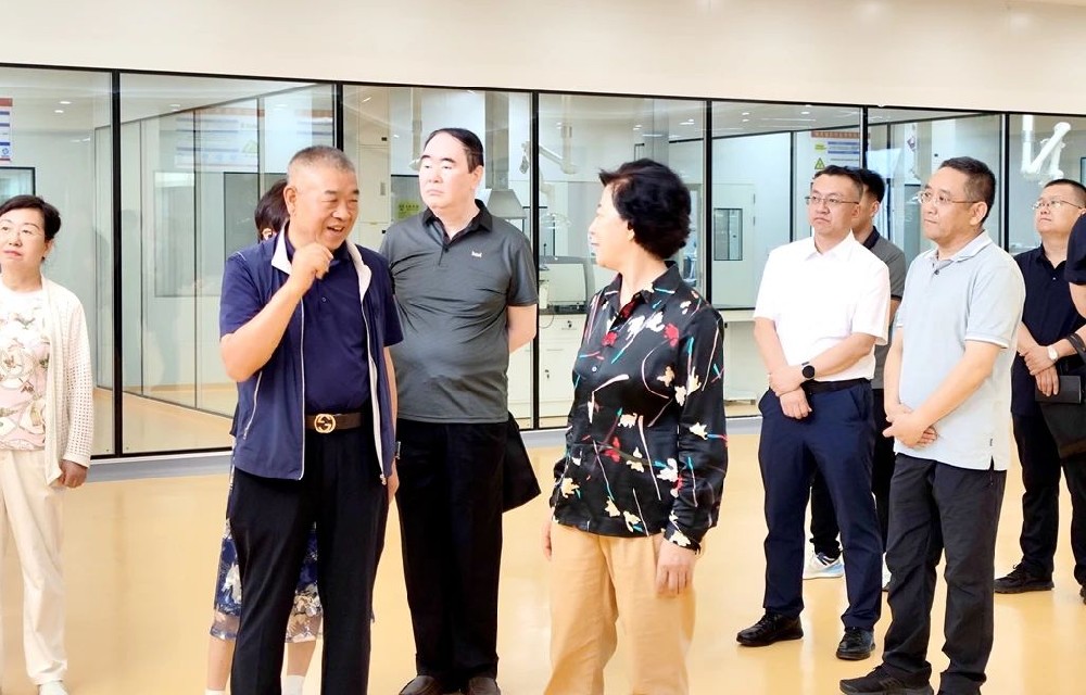 省政協(xié)黨組副書記、副主席何偉到甘肅傳祁甘味乳業(yè)調(diào)研
